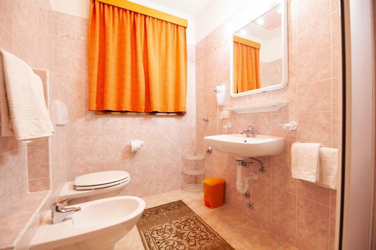 La Bastiana Apartments Ливиньо Экстерьер фото